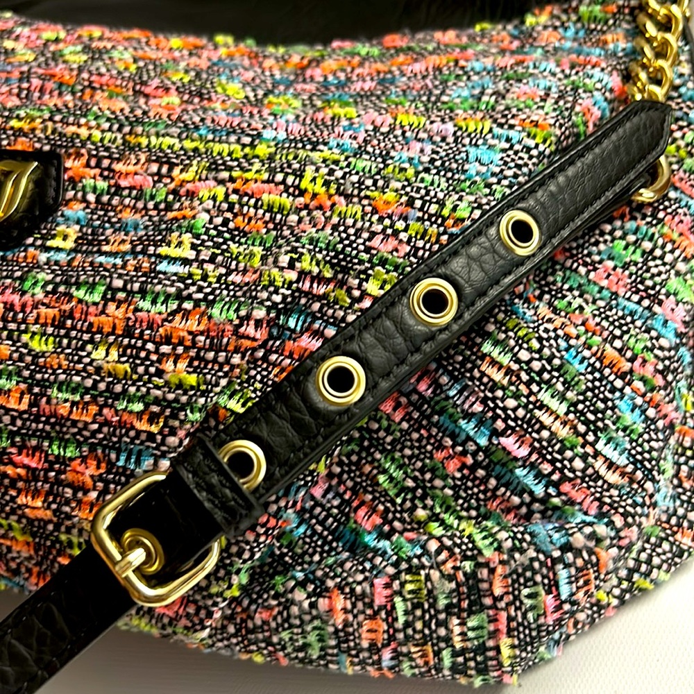 Juicy Couture Multicolored Fold-over Fabric Purse Crossbody
14x9x4 - Picture 17 of 17